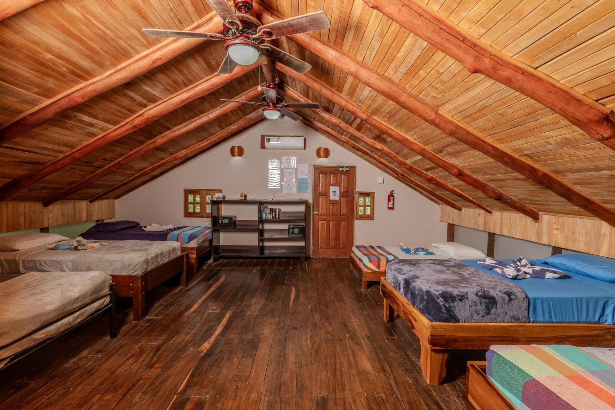 Hostel Playa Grande Surf Camp Zimmer foto
